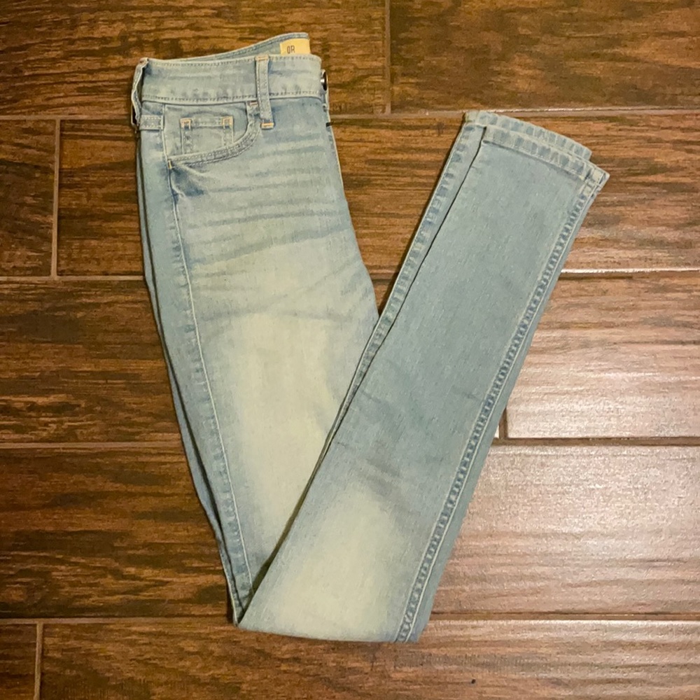 Hollister Light Wash High-Rise Jeans
